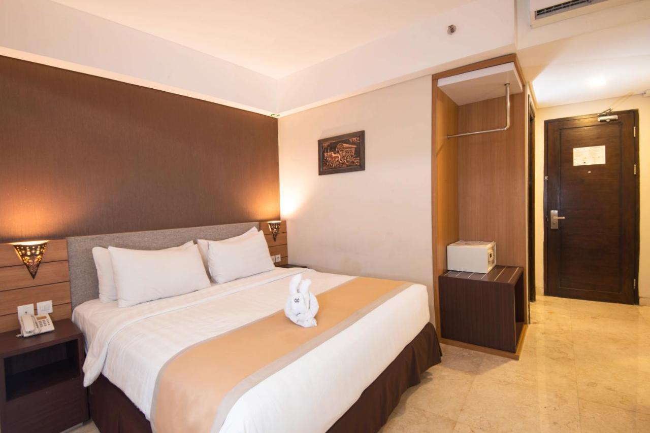 Lynn Hotel By Horison Yogyakarta Exterior foto