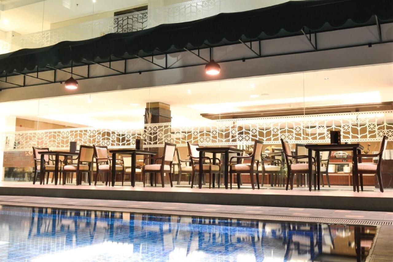 Lynn Hotel By Horison Yogyakarta Exterior foto
