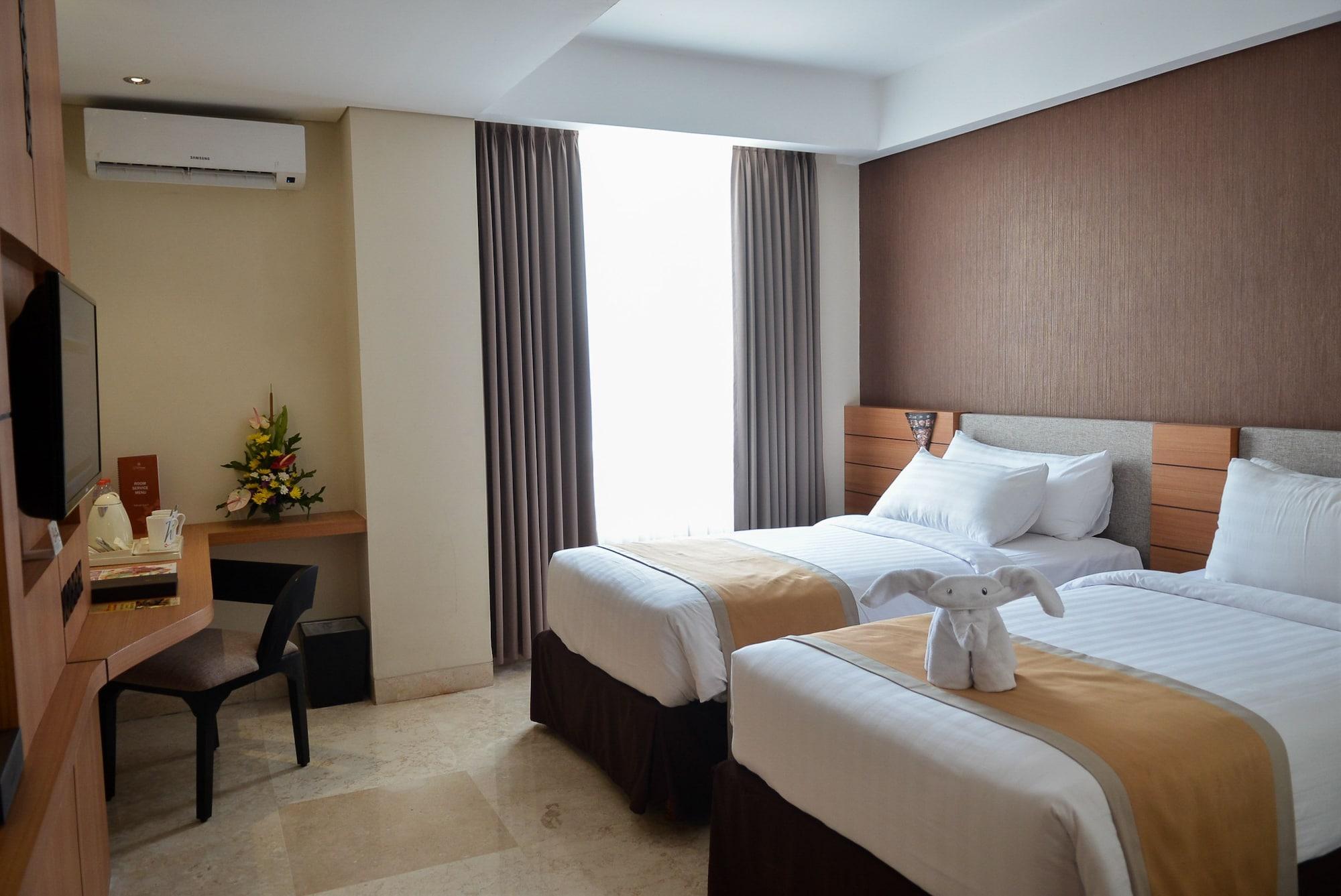 Lynn Hotel By Horison Yogyakarta Exterior foto