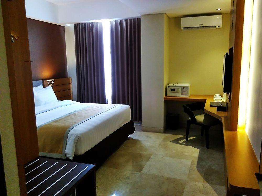 Lynn Hotel By Horison Yogyakarta Exterior foto