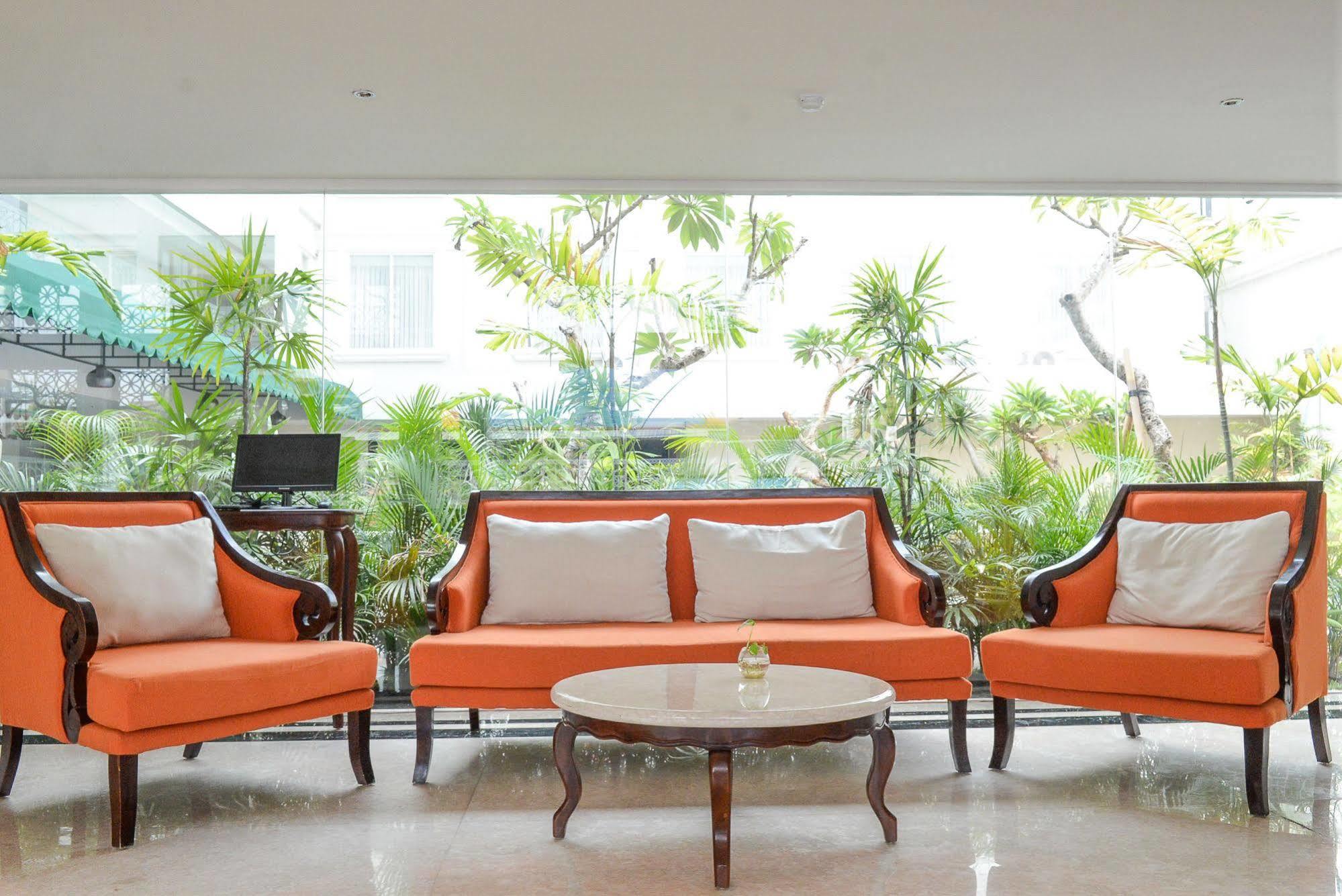 Lynn Hotel By Horison Yogyakarta Exterior foto