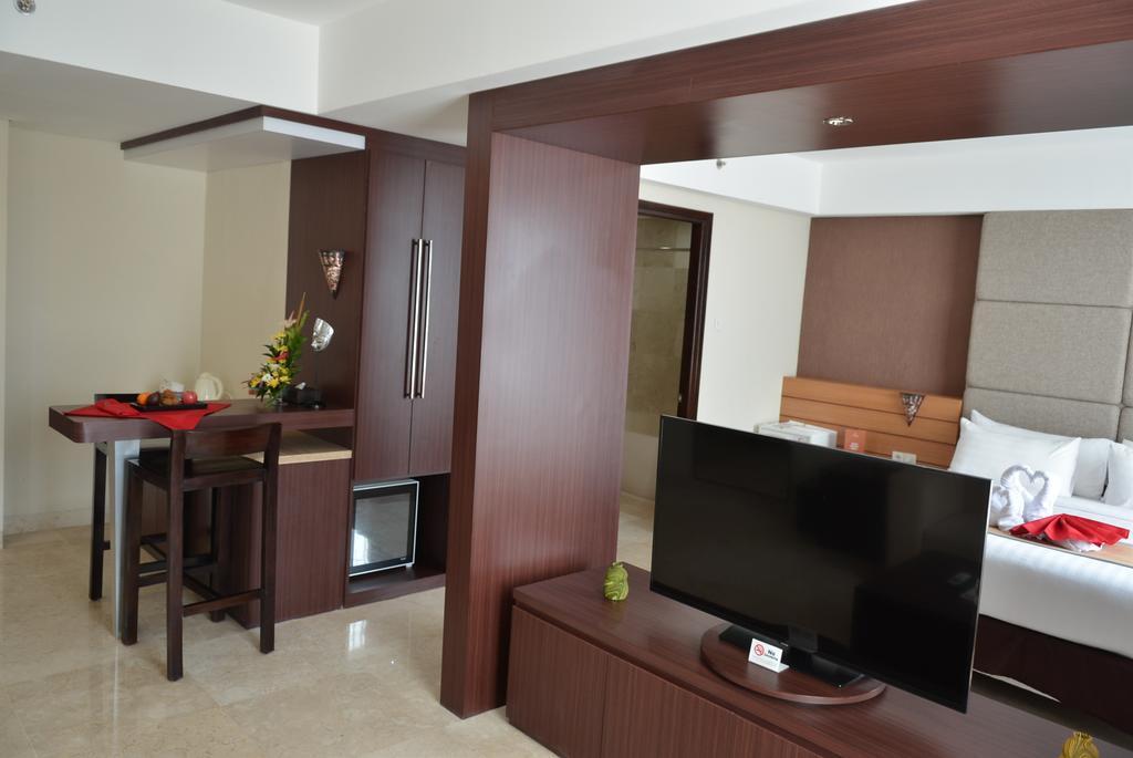 Lynn Hotel By Horison Yogyakarta Exterior foto